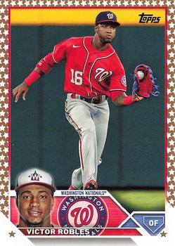 2023 Topps - Gold Star #389 Victor Robles Front
