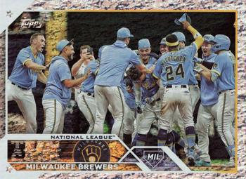 2023 Topps - Foilboard Hobby #533 Milwaukee Brewers Front