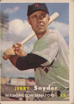 1957 Topps #22 Jerry Snyder Front