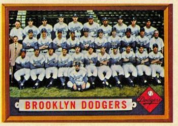 1957 Topps #324 Brooklyn Dodgers Front