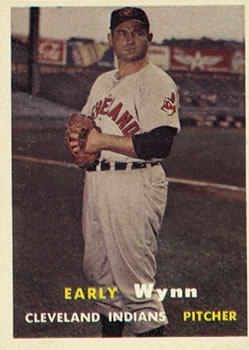 1957 Topps #40 Early Wynn Front