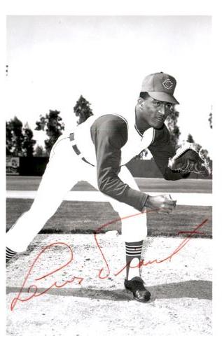1969 Cleveland Indians Postcards #NNO Luis Tiant Front