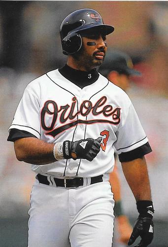 1998 Baltimore Orioles Photocards #NNO Harold Baines Front