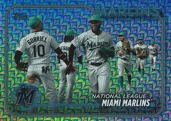 2024 Topps - Holiday #252 Miami Marlins Front
