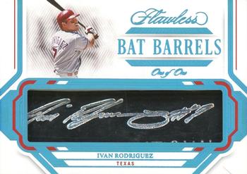 2023 Panini Flawless - Bat Barrels #BB-IR Ivan Rodriguez Front
