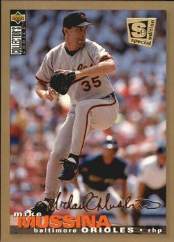 1995 Collector's Choice SE - Gold Signature #157 Mike Mussina Front