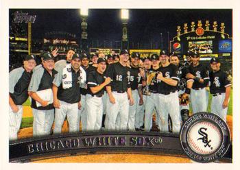 2011 Topps #161 Chicago White Sox Front