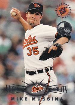 1995 Stadium Club - Virtual Reality Members Only #223 Mike Mussina Front