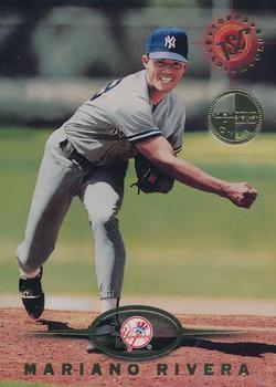 1995 Stadium Club - Members Only #592 Mariano Rivera Front