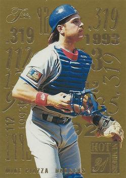 1995 Flair - Hot Numbers #7 Mike Piazza Front