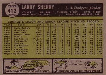 1961 Topps #412 Larry Sherry Back