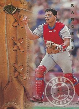 1995 Leaf - Great Gloves #16 Ivan Rodriguez  Front