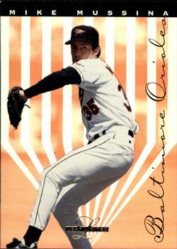 1995 Leaf Limited #70 Mike Mussina Front