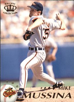 1995 Pacific #27 Mike Mussina Front