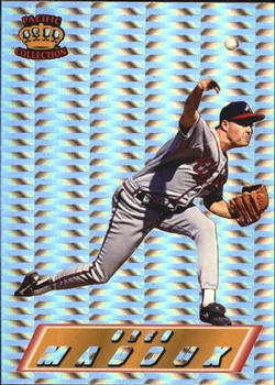 1995 Pacific Prism #4 Greg Maddux Front