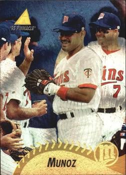1995 Pinnacle - Museum Collection #125 Pedro Munoz Front