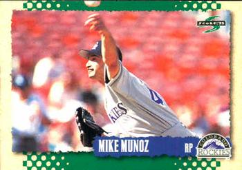1995 Score #228 Mike Munoz Front