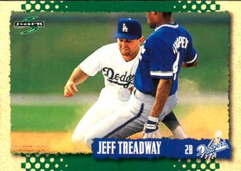1995 Score #451 Jeff Treadway Front