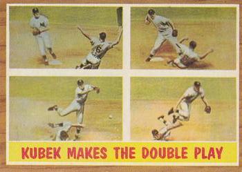 1962 Topps #311 Kubek Makes the Double Play Front