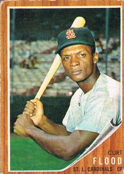 1962 Topps #590 Curt Flood Front