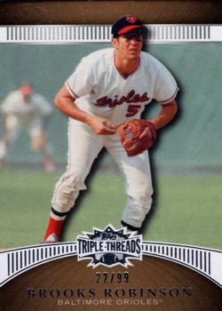 2010 Topps Triple Threads - Gold #23 Brooks Robinson Front