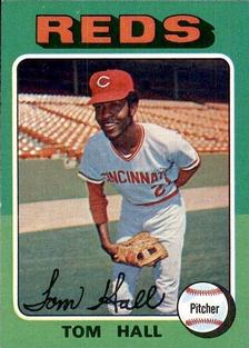 1975 Topps Mini #108 Tom Hall Front
