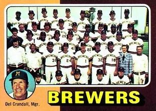 1975 Topps Mini #384 Milwaukee Brewers / Del Crandall Front