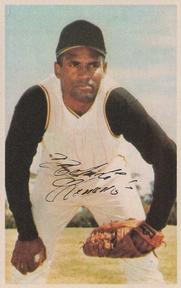 1969 MLB PhotoStamps #NNO Roberto Clemente Front