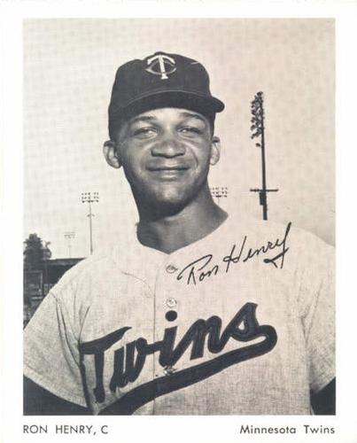 1961 Minnesota Twins 4x5 Photos #NNO Ron Henry Front