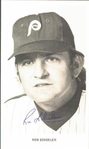 1974 Philadelphia Phillies Photocards #NNO Ron Schueler Front