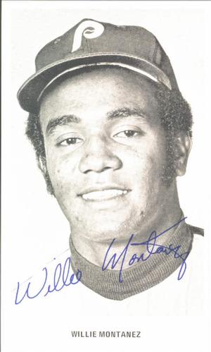 1972 Philadelphia Phillies Photocards #NNO Willie Montanez Front