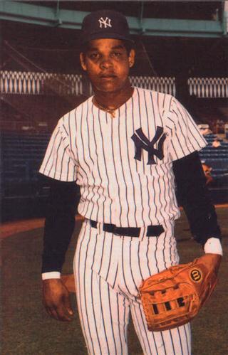 1985 TCMA New York Yankees Postcards #NYY85-36 Vic Mata Front