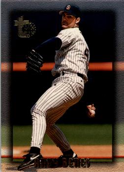 1995 Topps Embossed #40 Andy Benes Front