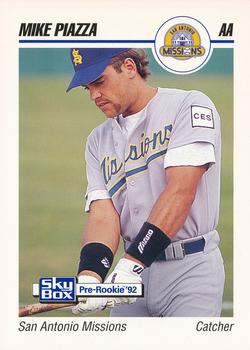 1992 SkyBox Team Sets AA #573 Mike Piazza Front
