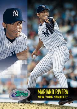 2002 Topps eTopps #43 Mariano Rivera Front
