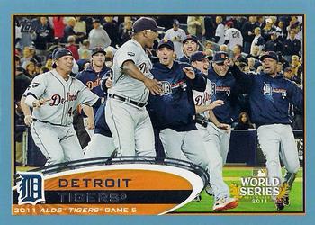 2012 Topps - Blue #32 Detroit Tigers Front