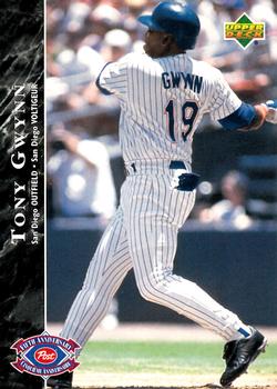 1995 Post Canada Anniversary Edition #13 Tony Gwynn Front