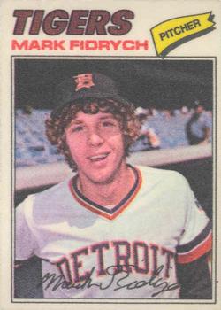 1977 Topps Cloth Stickers #15 Mark Fidrych Front