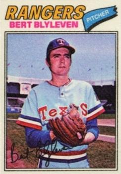 1977 Topps Cloth Stickers #5 Bert Blyleven Front