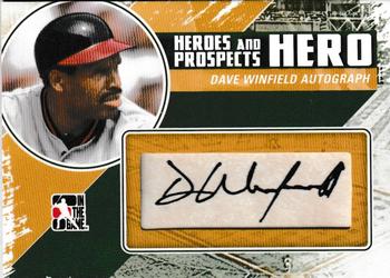 2011 In The Game Heroes & Prospects - Heroes Autographs #HA-DW Dave Winfield Front