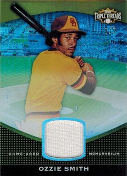 2011 Topps Triple Threads - Unity Relics Gold #TTUSR-149 Ozzie Smith Front