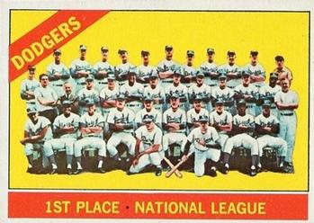 1966 Topps #238 Los Angeles Dodgers Front