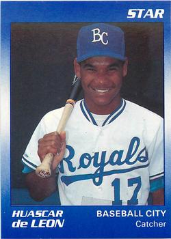1990 Star Baseball City Royals #5 Huascar De Leon Front