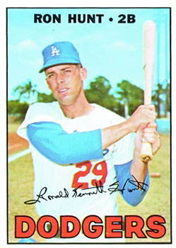 1967 Topps #525 Ron Hunt Front