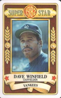 1982 Perma-Graphics Super Star Credit Cards #150-SS8214 Dave Winfield Front