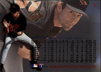1996 Flair #9 Mike Mussina Back