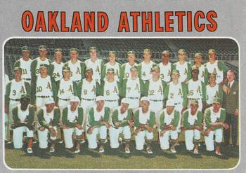 1970 Topps #631 Oakland Athletics Front