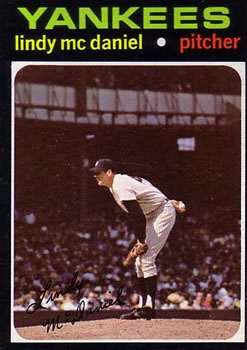 1971 Topps #303 Lindy McDaniel Front