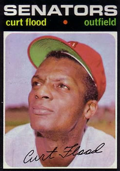 1971 Topps #535 Curt Flood Front