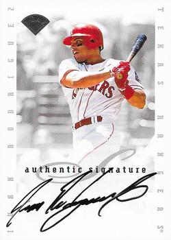 1996 Leaf Signature Series - Extended Series Autographs #NNO Ivan Rodriguez Front